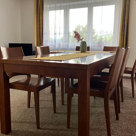 Apartmany Klarka โรกีนีซ นัด ยีเซอโร ภายนอก รูปภาพ