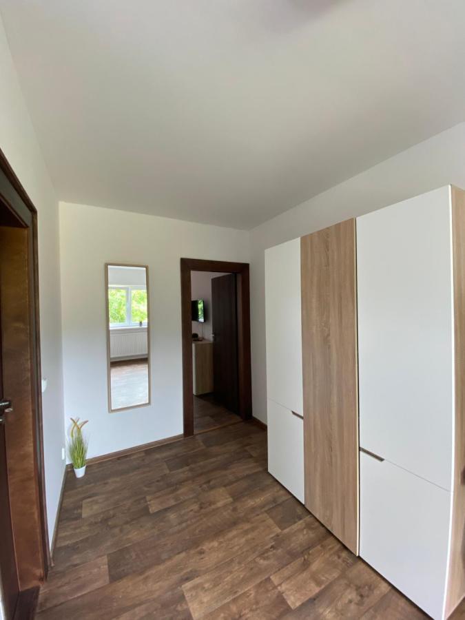 Apartmany Klarka โรกีนีซ นัด ยีเซอโร ภายนอก รูปภาพ