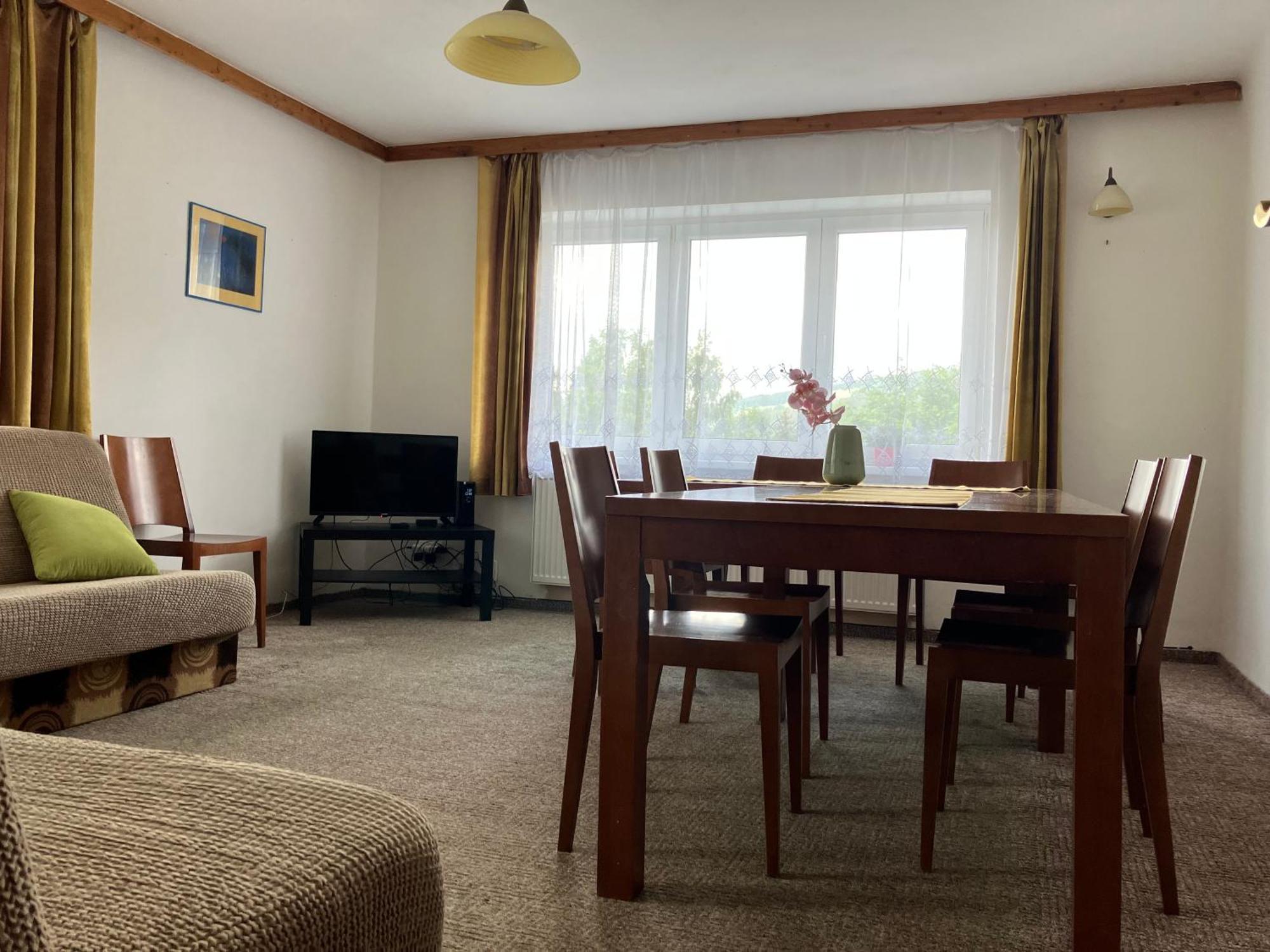 Apartmany Klarka โรกีนีซ นัด ยีเซอโร ภายนอก รูปภาพ