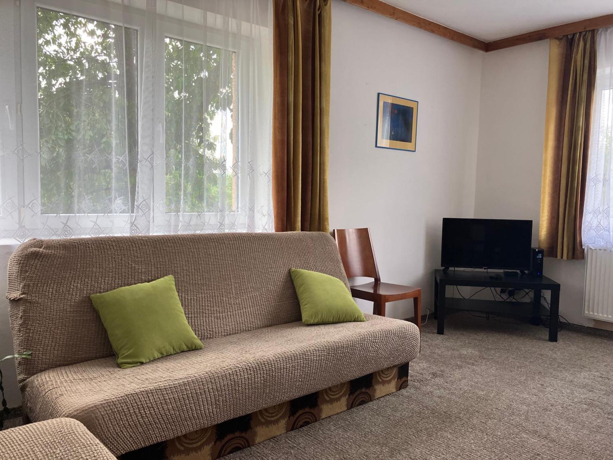 Apartmany Klarka โรกีนีซ นัด ยีเซอโร ภายนอก รูปภาพ