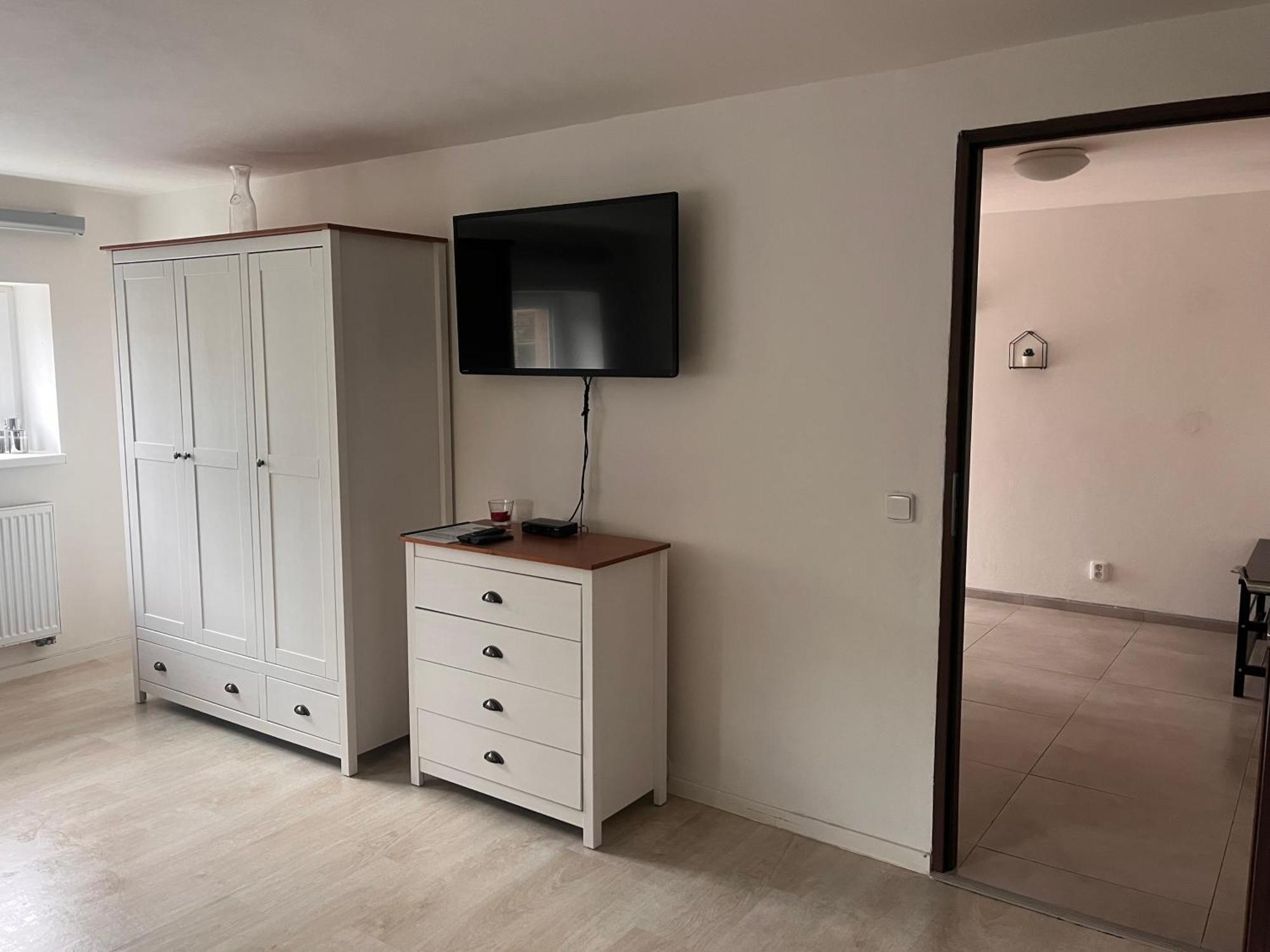 Apartmany Klarka โรกีนีซ นัด ยีเซอโร ภายนอก รูปภาพ