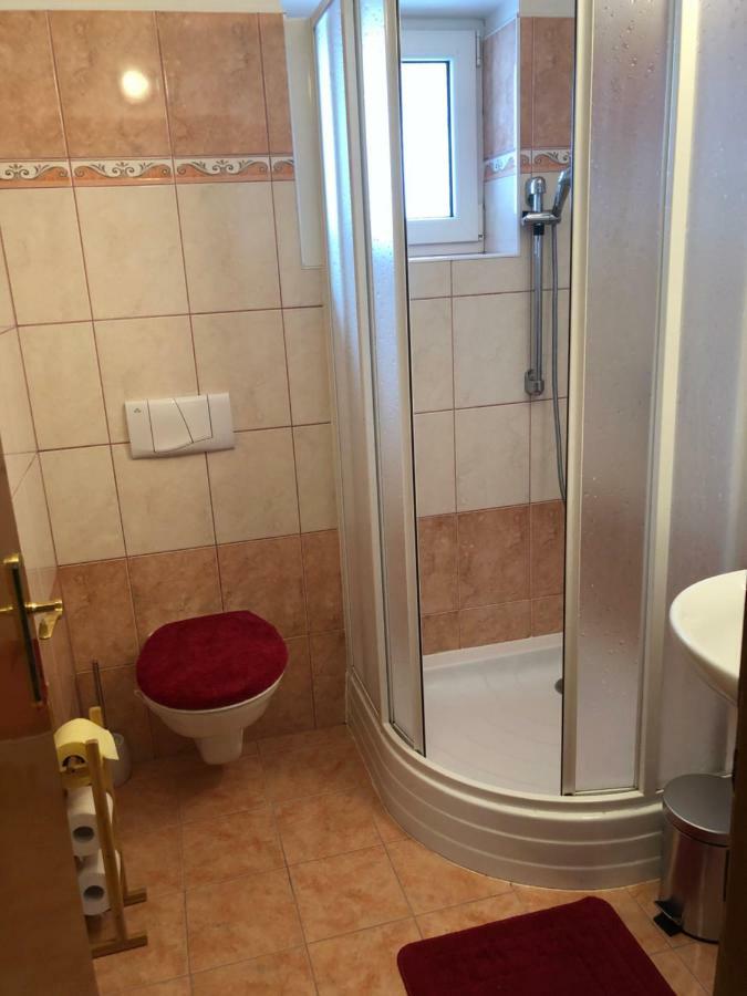 Apartmany Klarka โรกีนีซ นัด ยีเซอโร ภายนอก รูปภาพ